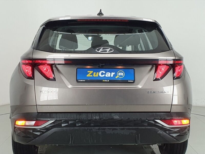 More views of Hyundai Tucson