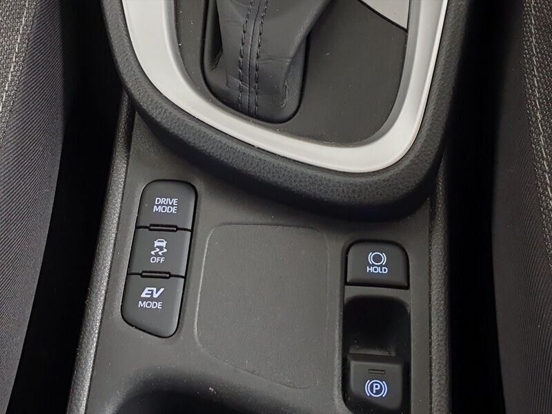 More views of Toyota Yaris Cross