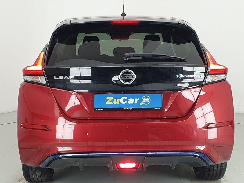 More views of Nissan Leaf