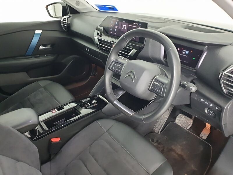 More views of Citroen E-C4 X 