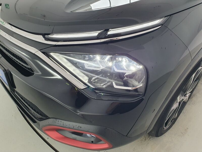 More views of Citroen E-C4 X 