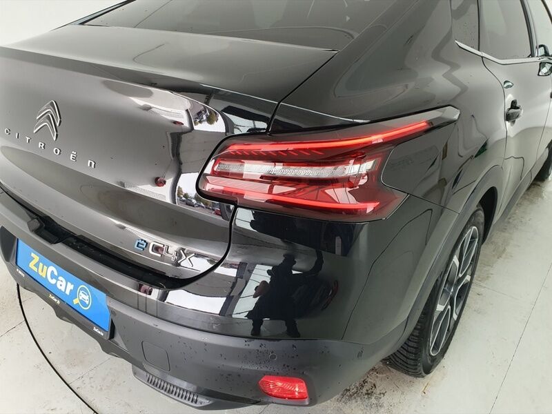 More views of Citroen E-C4 X 