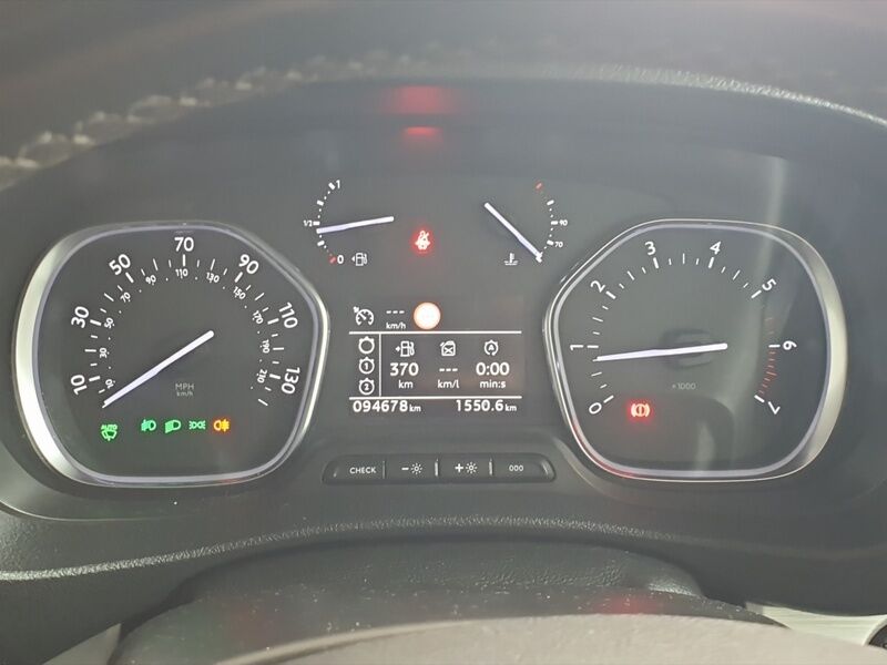 More views of Citroen C4