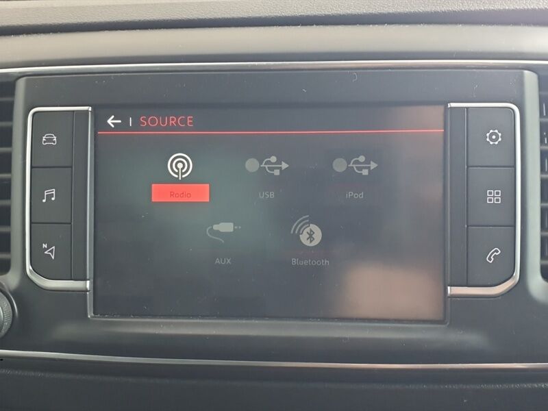 More views of Citroen C4