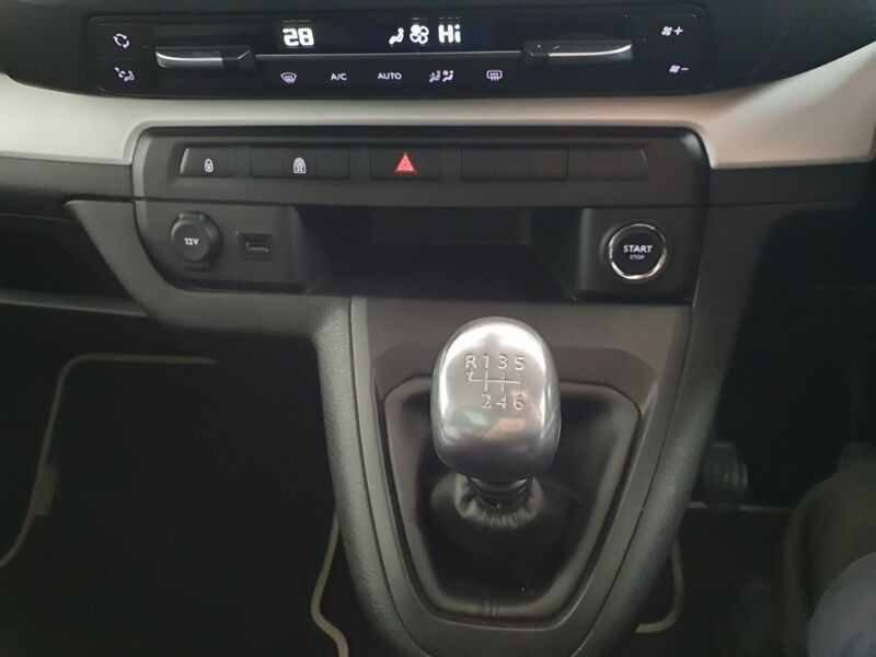 More views of Citroen C4
