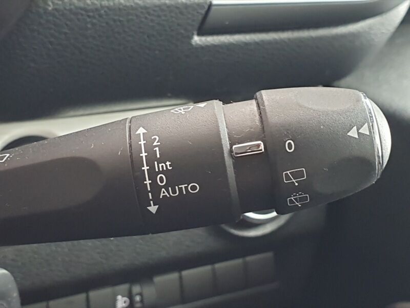 More views of Citroen C4