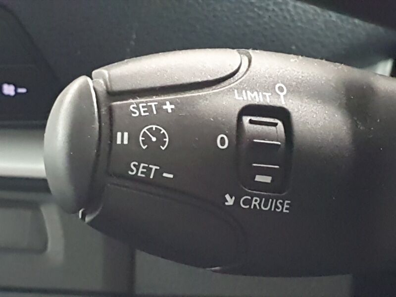 More views of Citroen C4