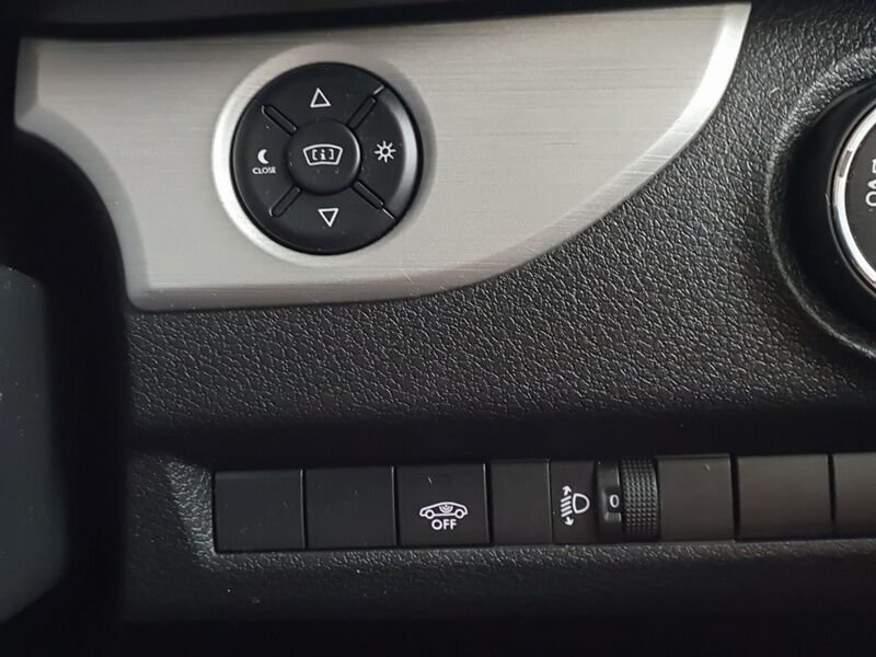 More views of Citroen C4