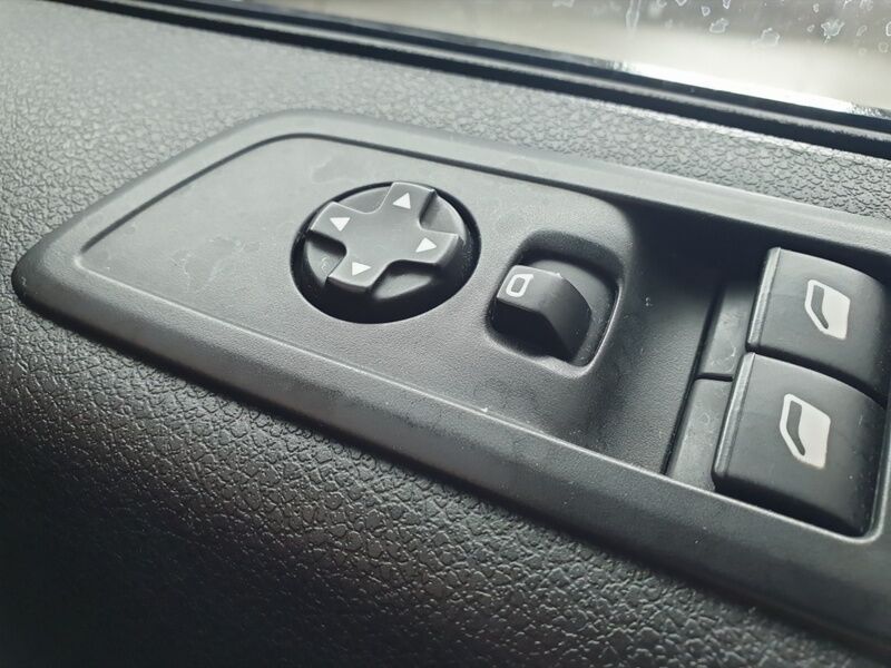 More views of Citroen C4