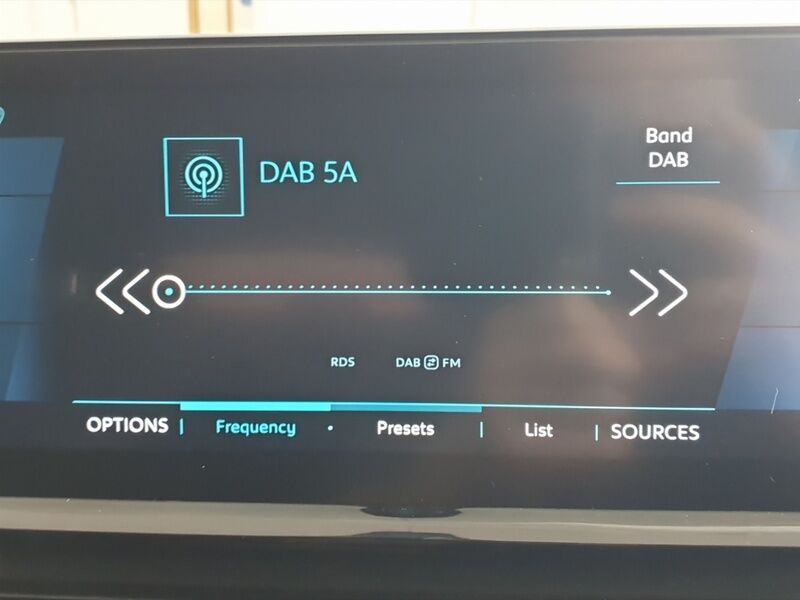 More views of Peugeot 3008