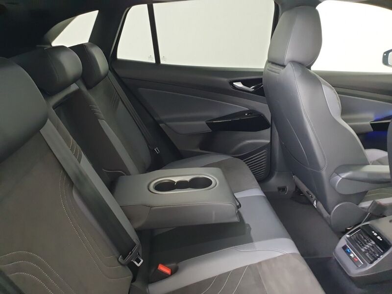 More views of Volkswagen ID.4