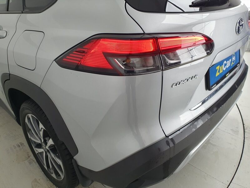 More views of Toyota Corolla