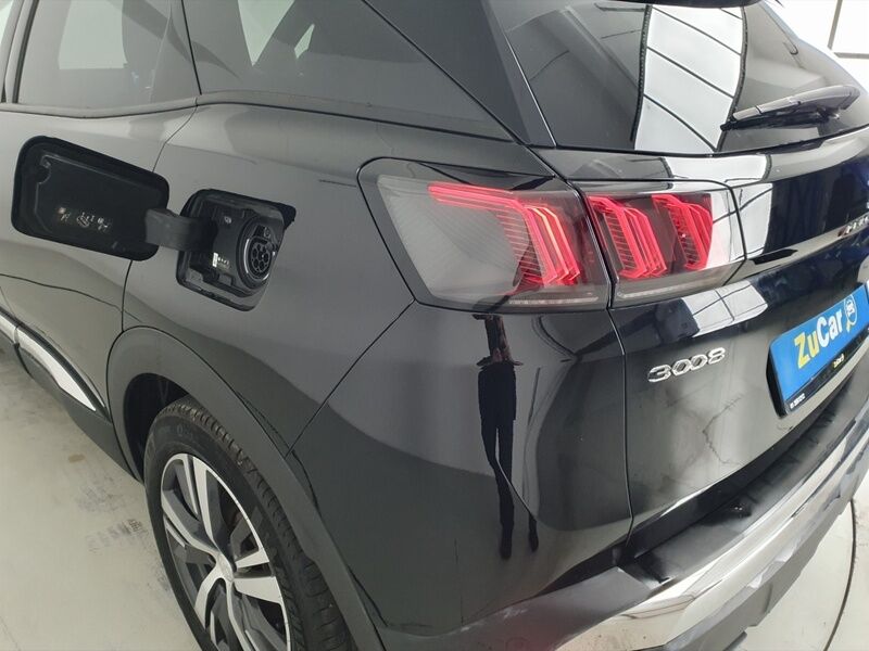 More views of Peugeot 3008