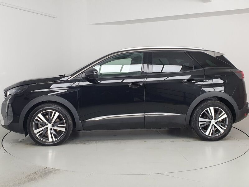 More views of Peugeot 3008