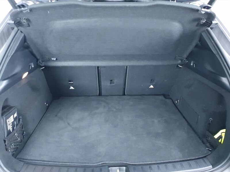 More views of Mercedes-Benz EQA