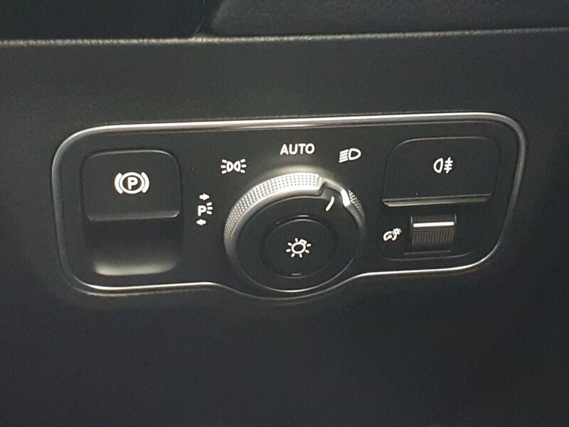 More views of Mercedes-Benz EQA