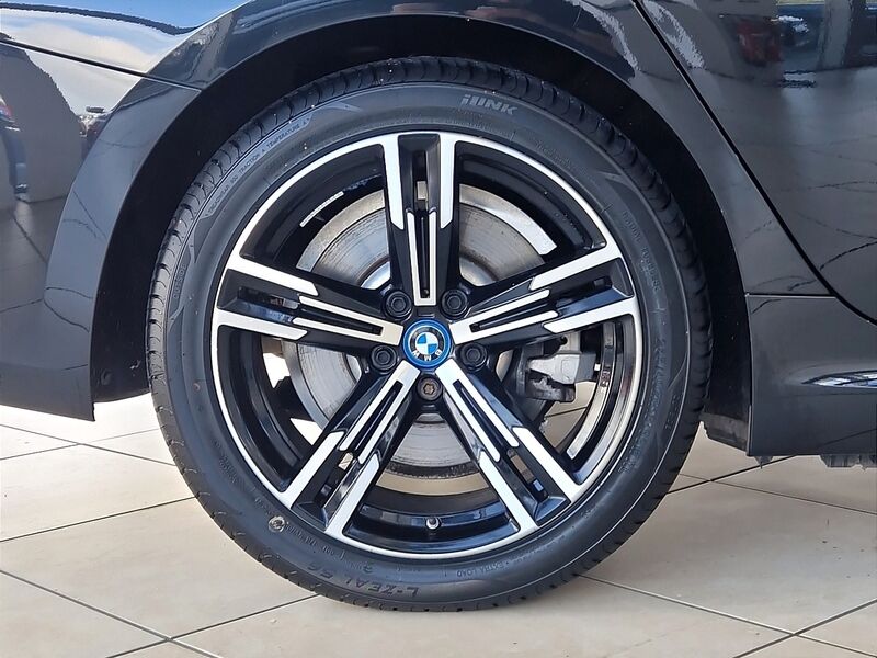 More views of BMW 3-Series