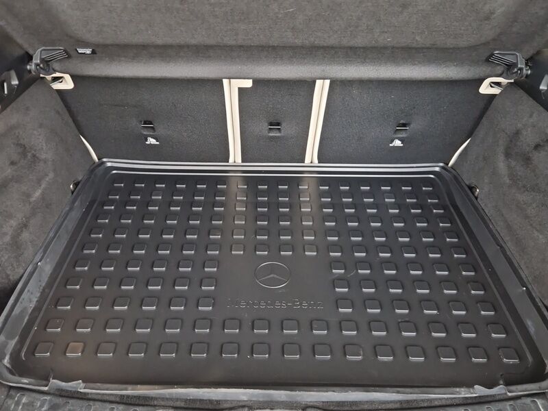 More views of Mercedes-Benz GLA