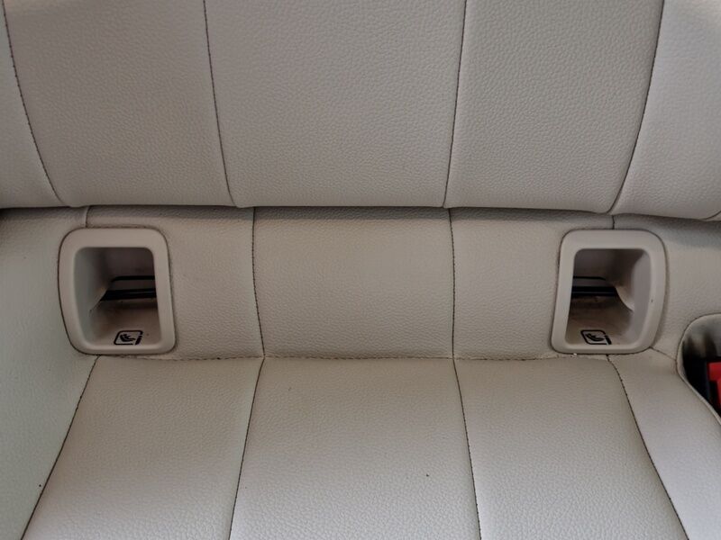 More views of Mercedes-Benz GLA