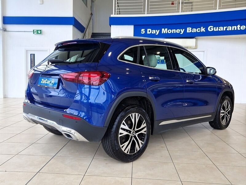 More views of Mercedes-Benz GLA