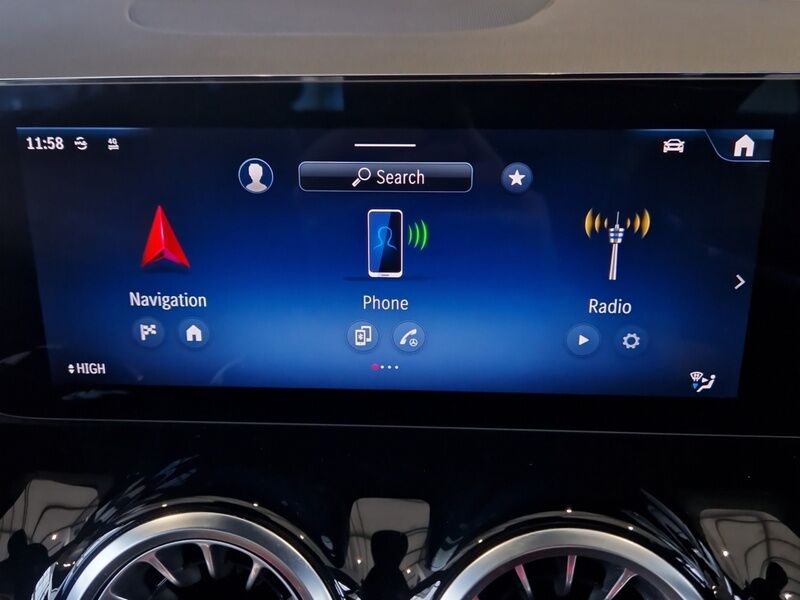 More views of Mercedes-Benz GLA