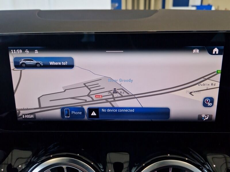 More views of Mercedes-Benz GLA