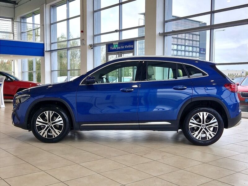 More views of Mercedes-Benz GLA