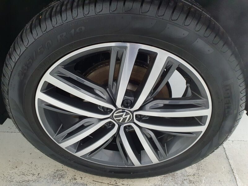 More views of Volkswagen Tiguan