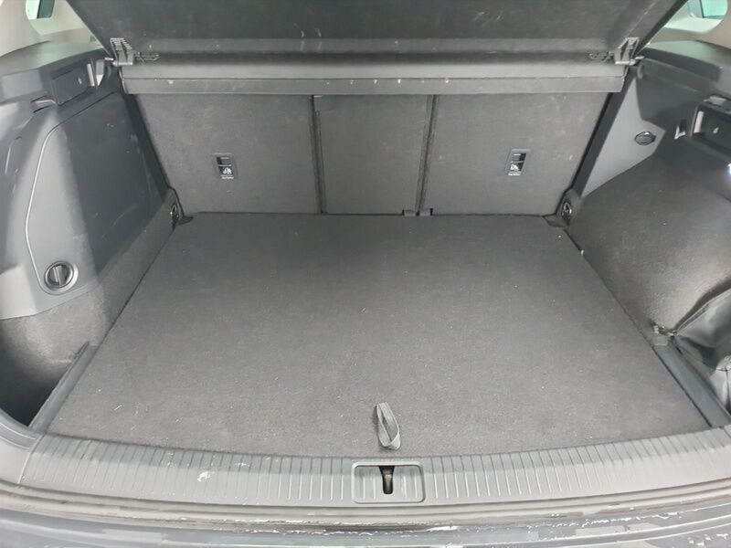 More views of Volkswagen Tiguan