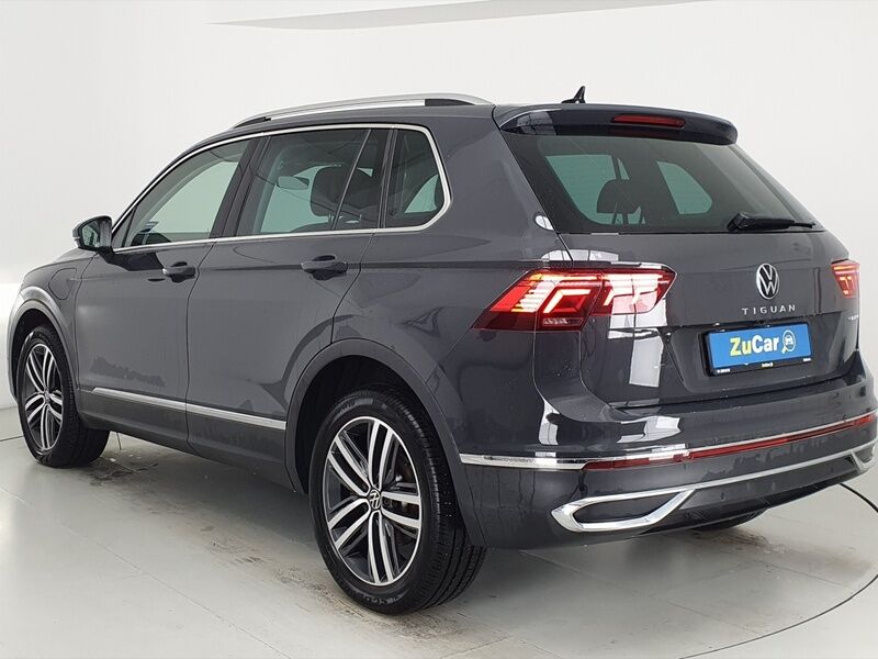 More views of Volkswagen Tiguan