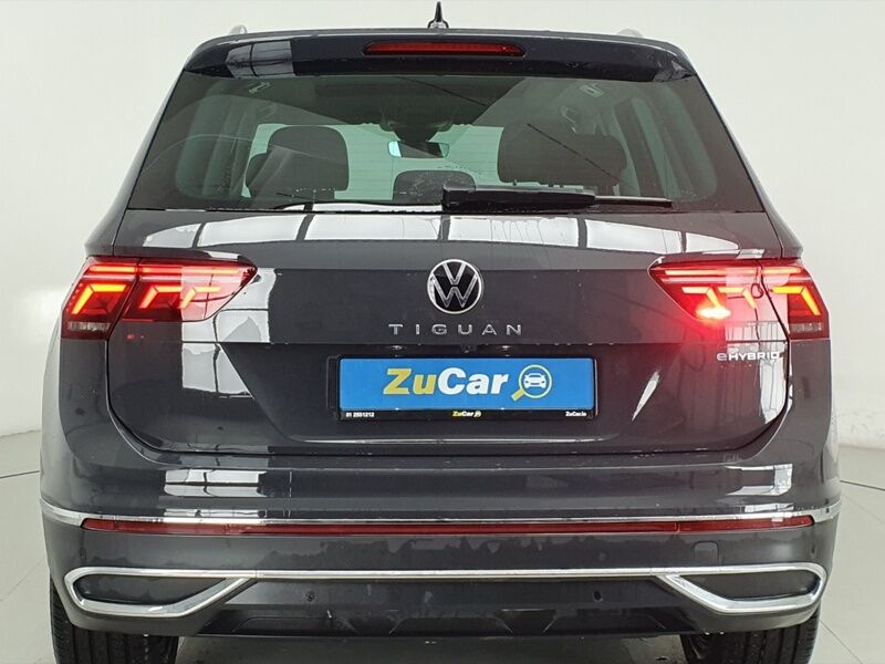 More views of Volkswagen Tiguan