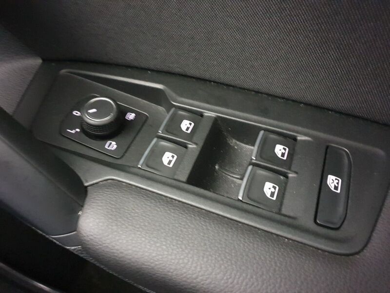 More views of Volkswagen Tiguan