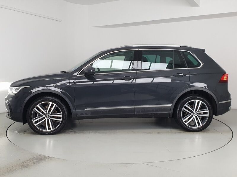 More views of Volkswagen Tiguan