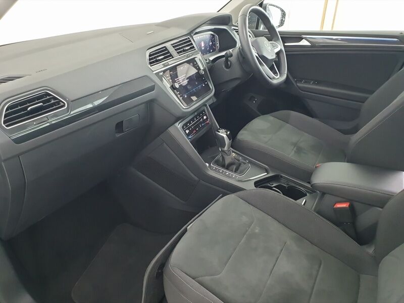 More views of Volkswagen Tiguan