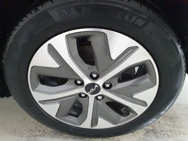 More views of Kia e-Niro