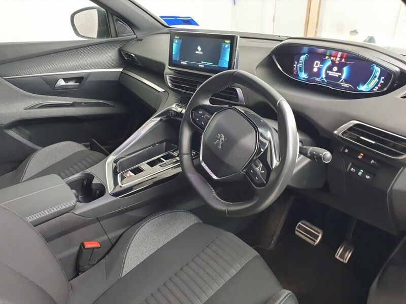 More views of Peugeot 3008