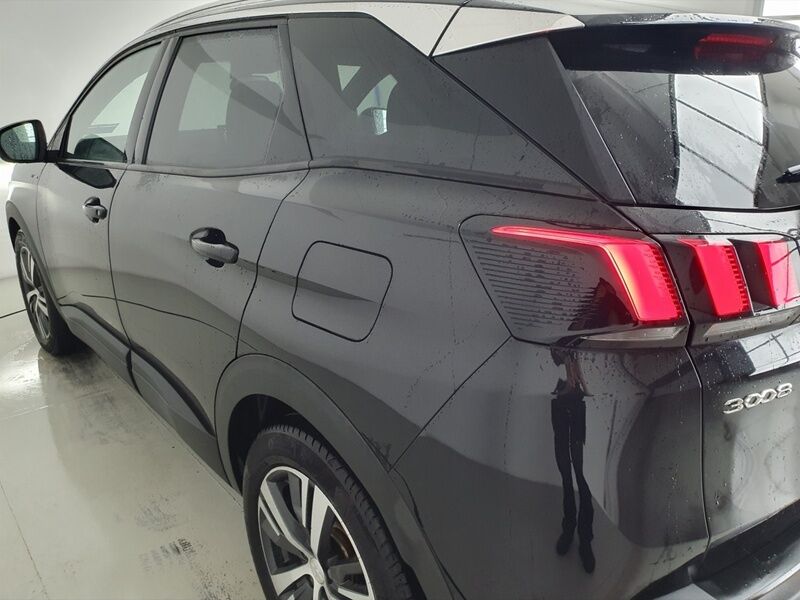 More views of Peugeot 3008