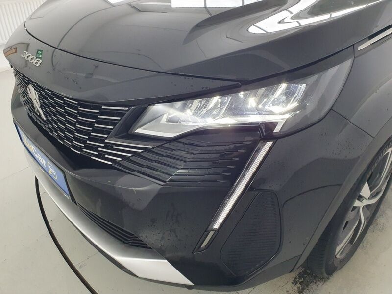 More views of Peugeot 3008