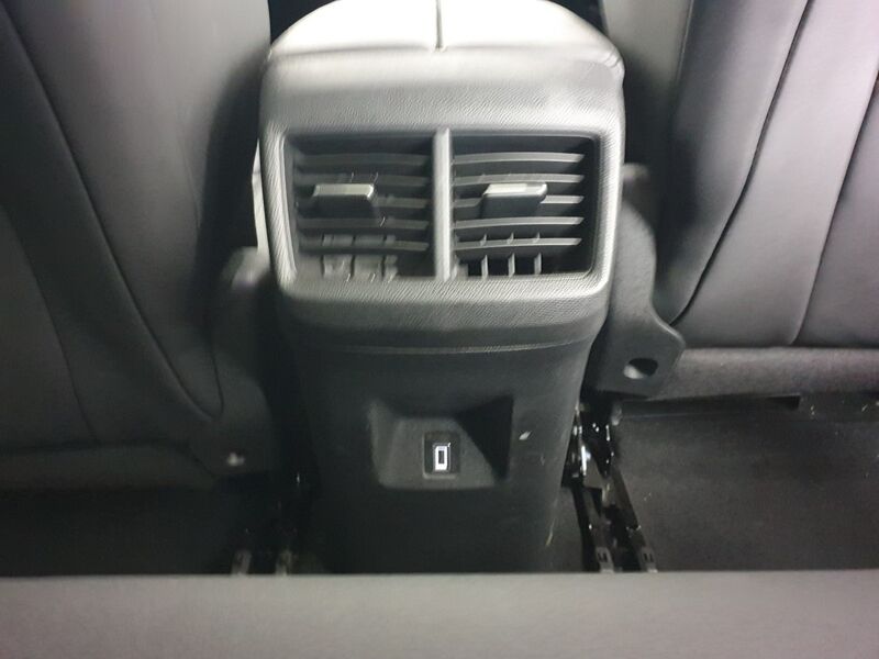 More views of Citroen C5 Aircross