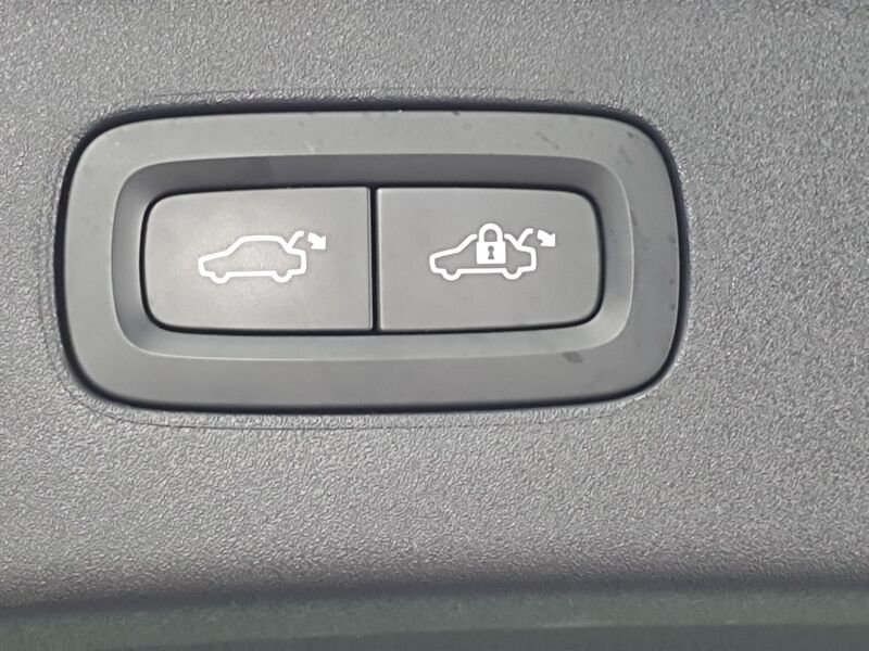 More views of Polestar 2