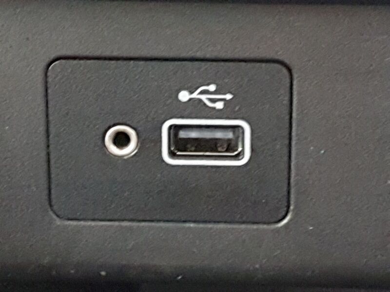 More views of Nissan Leaf