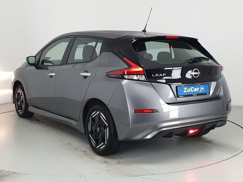 More views of Nissan Leaf