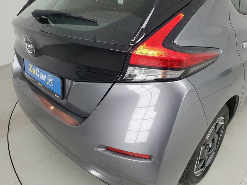 More views of Nissan Leaf