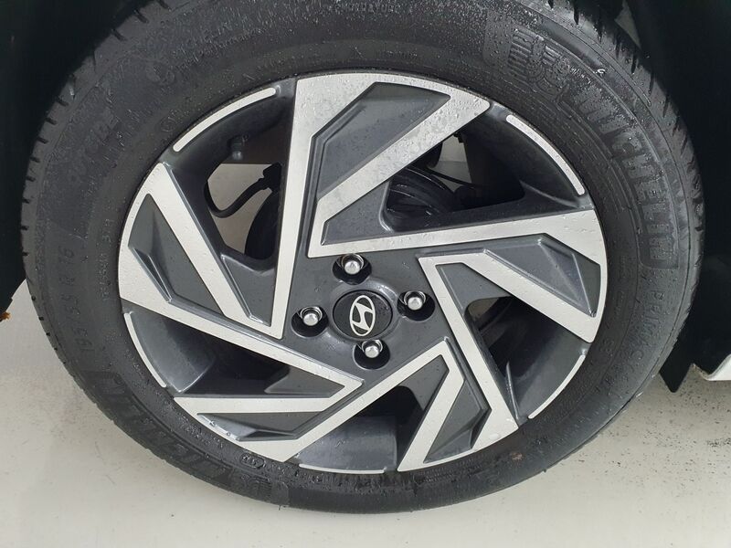 More views of Hyundai i20