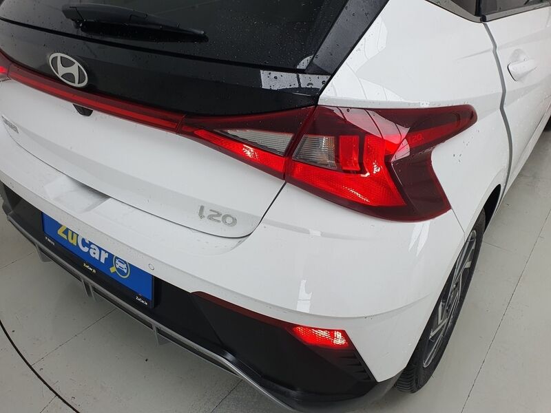 More views of Hyundai i20