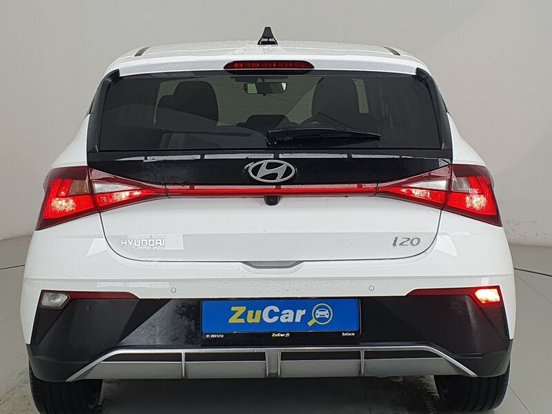 More views of Hyundai i20