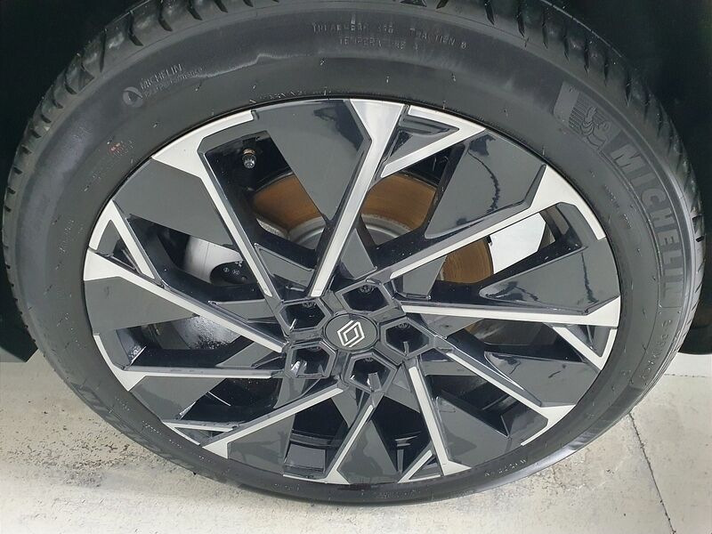 More views of Renault Scenic