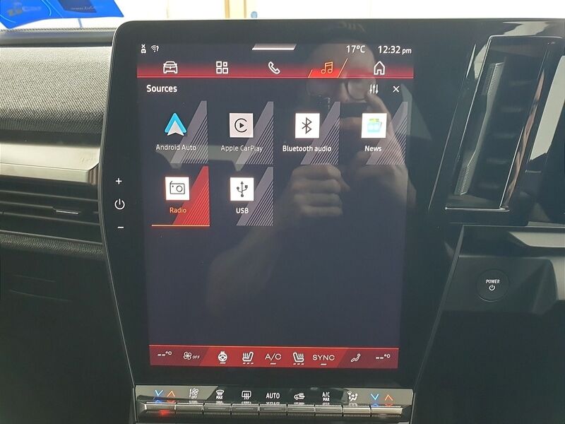 More views of Renault Scenic