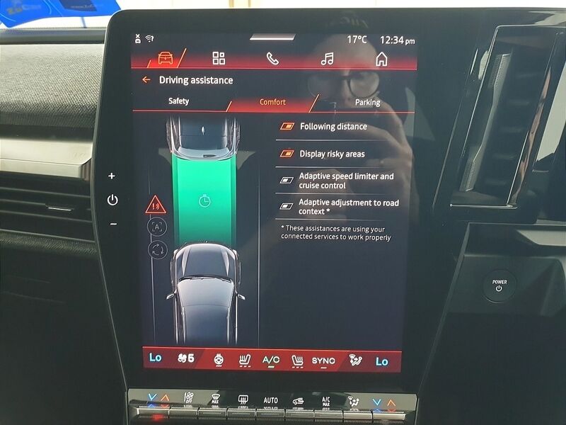 More views of Renault Scenic