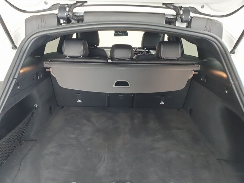 More views of Mercedes-Benz EQC